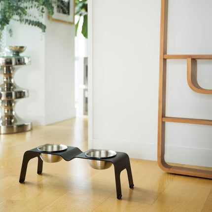 subwooferdog-black-and-stainless-steel-elevated-dog-bowl-duo-with-mid-century-furniture